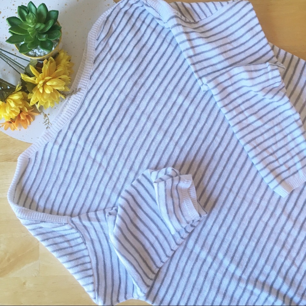 Eileen Fisher white gray striped linen blend top